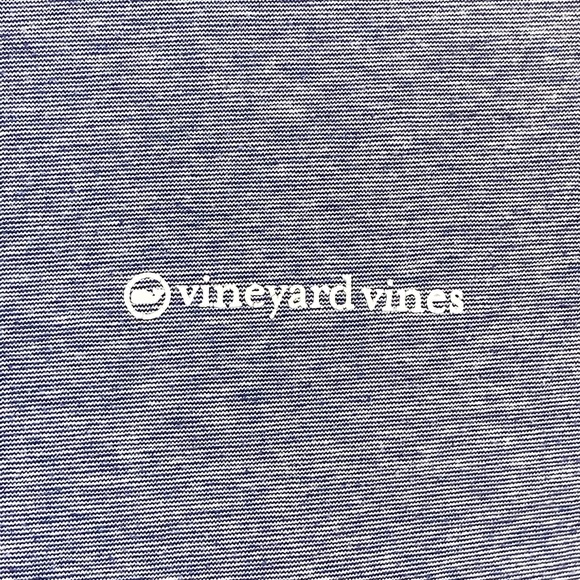 Awesome Vineyard Vines t-shirt! - Picture 2 of 6